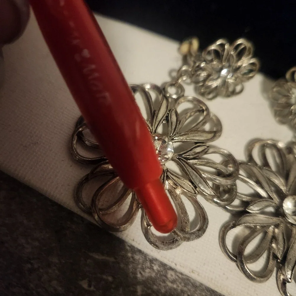 Vintage Silver Tone Tiered Floral Rhinestone Clip On Drop Statement Earrings‎